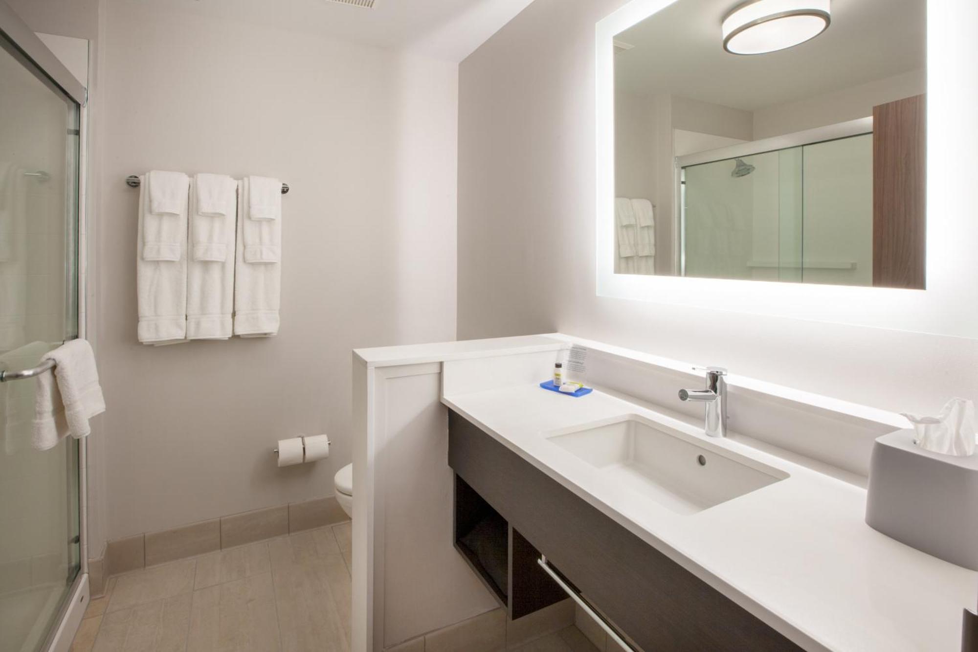 Holiday Inn Express & Suites Windsor East - Lakeshore By Ihg Tecumseh Extérieur photo