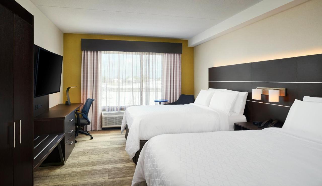 Holiday Inn Express & Suites Windsor East - Lakeshore By Ihg Tecumseh Extérieur photo